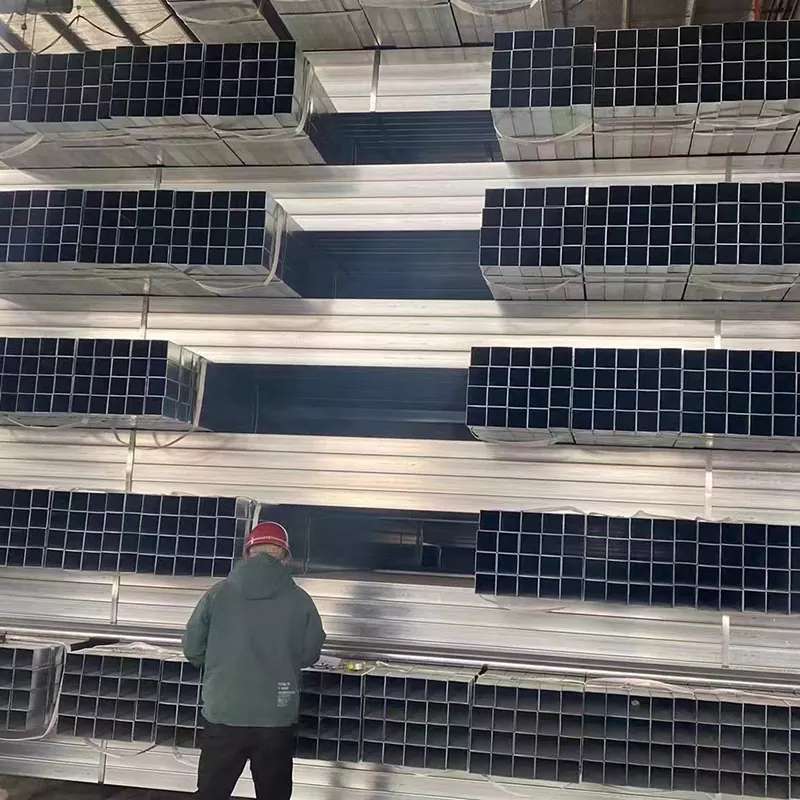 Kis átmérőjű horganyzott négyzet alakú cső